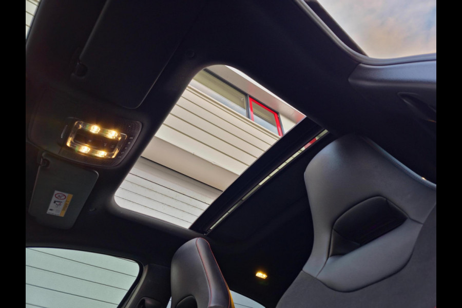 Mercedes-Benz A-Klasse 220 Premium Plus AMG-Line VOL