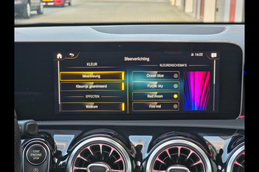 Mercedes-Benz A-Klasse 220 Premium Plus AMG-Line VOL