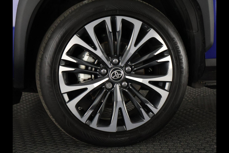 Toyota Yaris Cross 1.5 Hybrid Executive | Panoramadak | JBL-Audio | Parkeersensoren Voor & Achter |