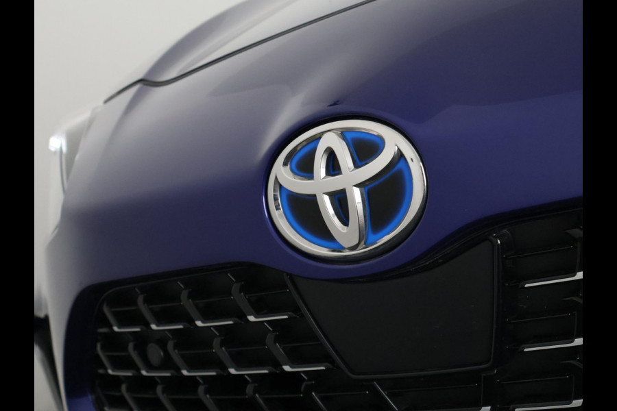 Toyota Yaris Cross 1.5 Hybrid Executive | Panoramadak | JBL-Audio | Parkeersensoren Voor & Achter |