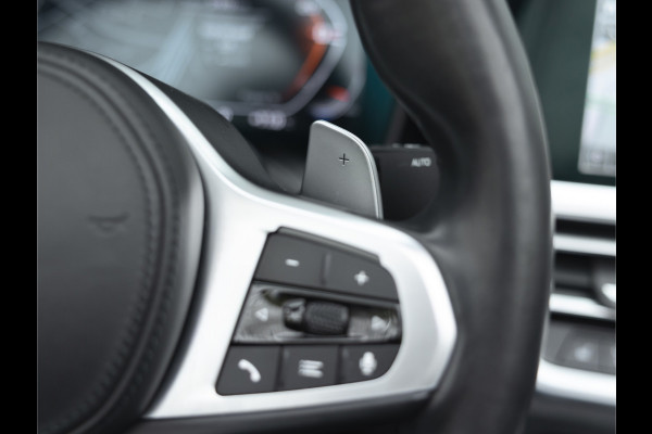 BMW 4 Serie Cabrio M440i xDrive - Air Collar - Driving Ass Prof - Stuurwiel Verwarmd