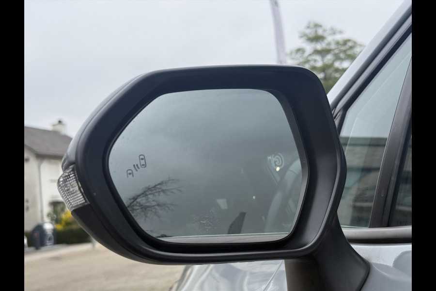 Toyota Corolla 2.0 Hybrid Style Plus JBL | Dodehoekherkenning, Parkeersensoren, Stoel + stuurverwarming, Apple CarPlay/Android Auto