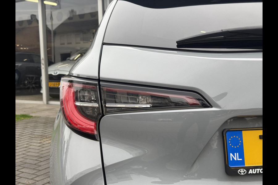 Toyota Corolla 2.0 Hybrid Style Plus JBL | Dodehoekherkenning, Parkeersensoren, Stoel + stuurverwarming, Apple CarPlay/Android Auto