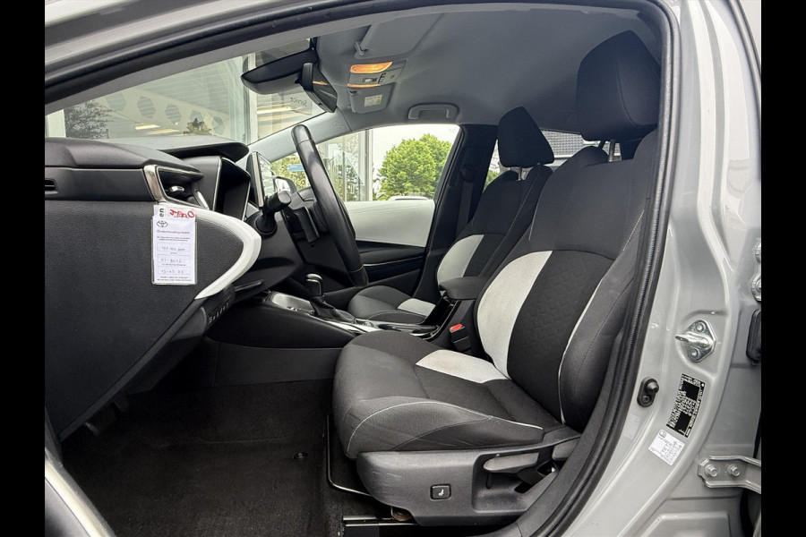 Toyota Corolla 2.0 Hybrid Style Plus JBL | Dodehoekherkenning, Parkeersensoren, Stoel + stuurverwarming, Apple CarPlay/Android Auto