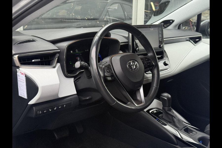 Toyota Corolla 2.0 Hybrid Style Plus JBL | Dodehoekherkenning, Parkeersensoren, Stoel + stuurverwarming, Apple CarPlay/Android Auto