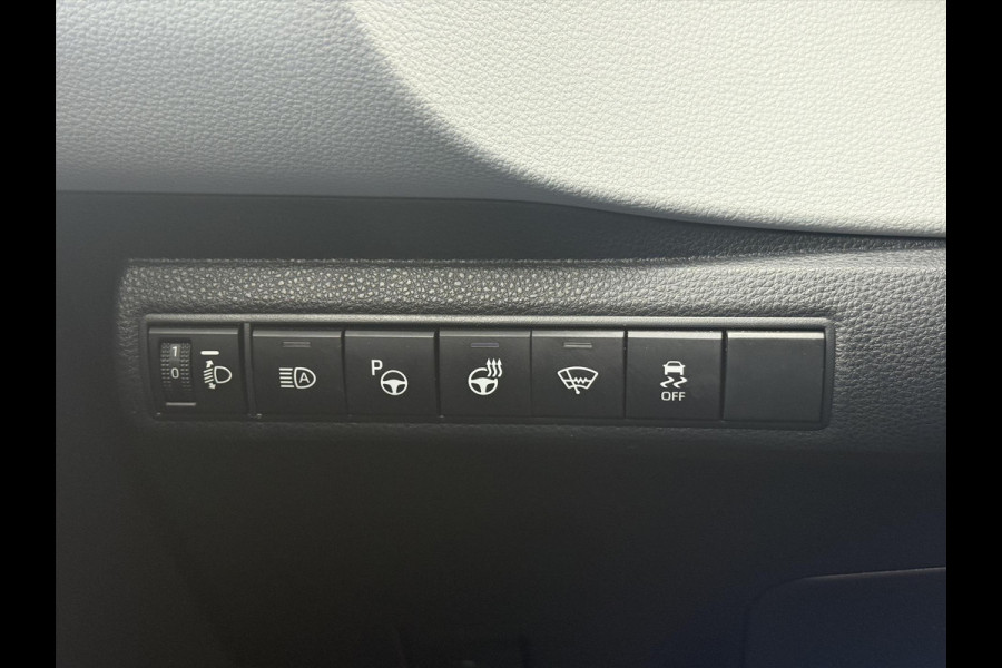 Toyota Corolla 2.0 Hybrid Style Plus JBL | Dodehoekherkenning, Parkeersensoren, Stoel + stuurverwarming, Apple CarPlay/Android Auto