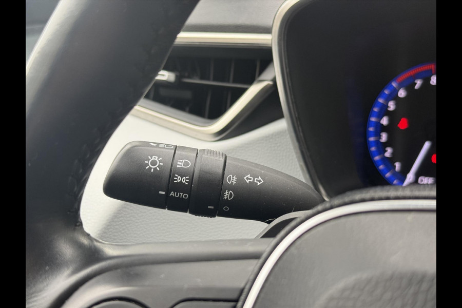 Toyota Corolla 2.0 Hybrid Style Plus JBL | Dodehoekherkenning, Parkeersensoren, Stoel + stuurverwarming, Apple CarPlay/Android Auto