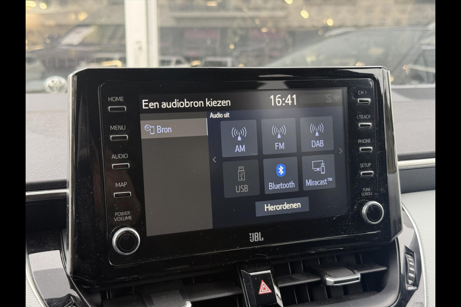 Toyota Corolla 2.0 Hybrid Style Plus JBL | Dodehoekherkenning, Parkeersensoren, Stoel + stuurverwarming, Apple CarPlay/Android Auto