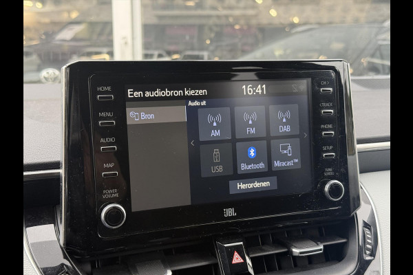 Toyota Corolla 2.0 Hybrid Style Plus JBL | Dodehoekherkenning, Parkeersensoren, Stoel + stuurverwarming, Apple CarPlay/Android Auto
