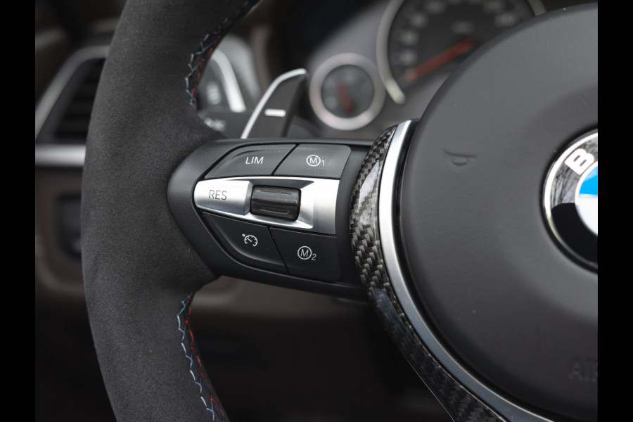 BMW 4 Serie Cabrio M4 Competition - Individual "Jubilee Silver" - Volleder Sonderwunsch - Carbon Brakes