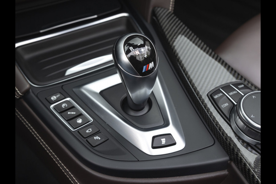 BMW 4 Serie Cabrio M4 Competition - Individual "Jubilee Silver" - Volleder Sonderwunsch - Carbon Brakes