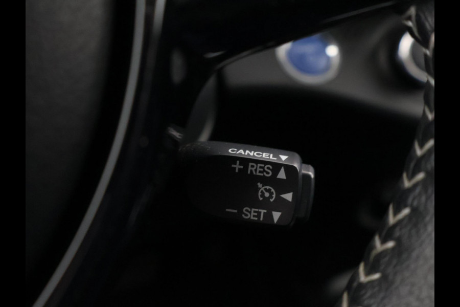 Toyota Yaris 1.5 HYBRID ENERGY PLUS STYLE PACK.CAMERA.LM VELGEN.GARANTIE TOT 4-2028