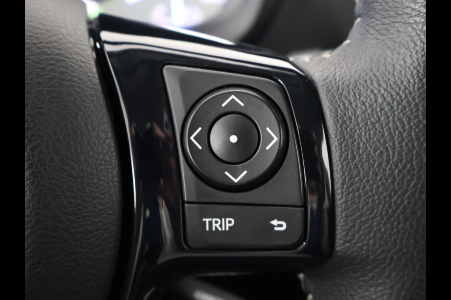 Toyota Yaris 1.5 HYBRID ENERGY PLUS STYLE PACK.CAMERA.LM VELGEN.GARANTIE TOT 4-2028