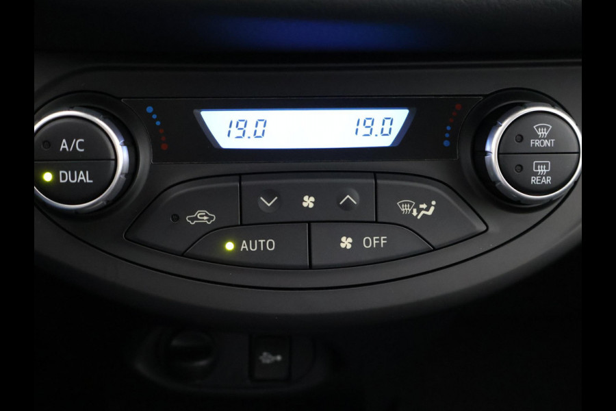 Toyota Yaris 1.5 HYBRID ENERGY PLUS STYLE PACK.CAMERA.LM VELGEN.GARANTIE TOT 4-2028