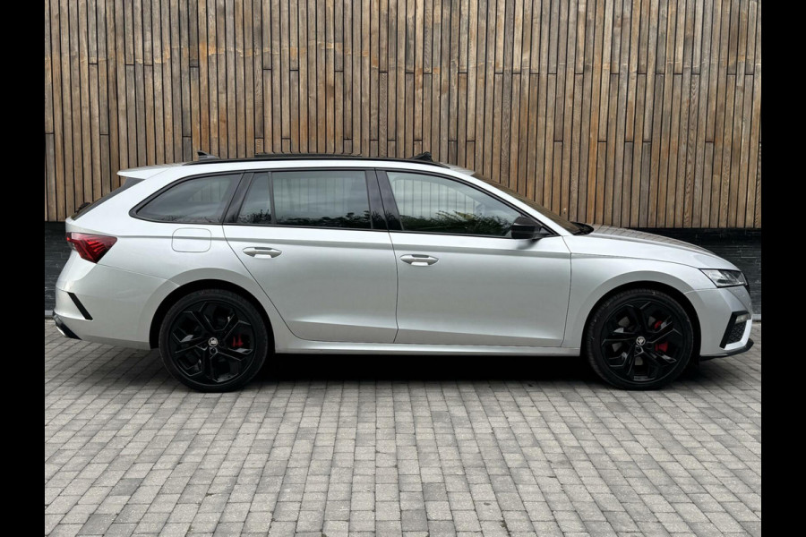 Škoda Octavia Combi 1.4 TSI RS iV PHEV Panoramadak | Head-up display | Achteruitrijcamera | Matrix LED | Stoel en stuurverwarming | Cruise con