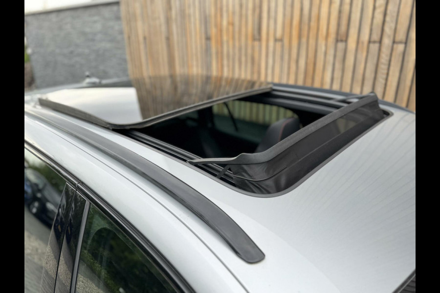 Škoda Octavia Combi 1.4 TSI RS iV PHEV Panoramadak | Head-up display | Achteruitrijcamera | Matrix LED | Stoel en stuurverwarming | Cruise con
