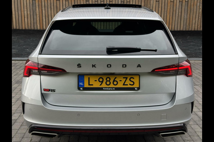 Škoda Octavia Combi 1.4 TSI RS iV PHEV Panoramadak | Head-up display | Achteruitrijcamera | Matrix LED | Stoel en stuurverwarming | Cruise con