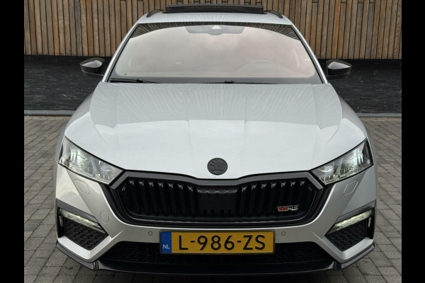Škoda Octavia Combi 1.4 TSI RS iV PHEV Panoramadak | Head-up display | Achteruitrijcamera | Matrix LED | Stoel en stuurverwarming | Cruise con