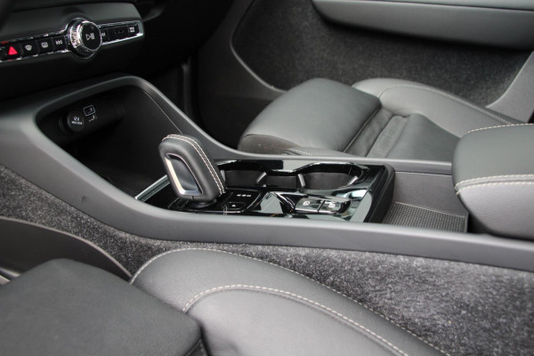 Volvo XC40 1.5 T5 Recharge R-Design | Pano | Memory | H&K | Leder