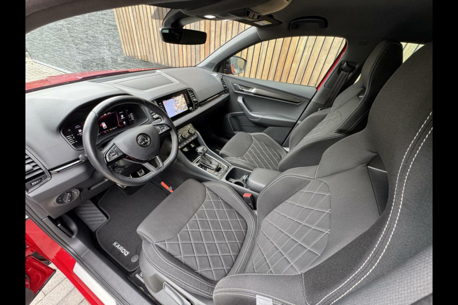 Škoda Karoq 1.5 TSI Sportline Automaat | Stoelverwarming | Apple CarPlay | LED verlichting | Trekhaak uitklapbaar | Adaptieve cruise control