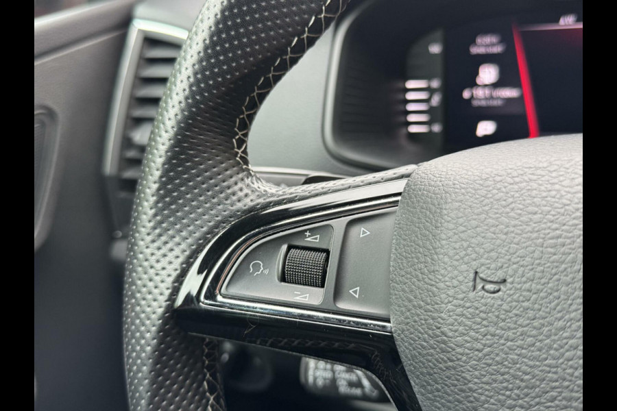 Škoda Karoq 1.5 TSI Sportline Automaat | Stoelverwarming | Apple CarPlay | LED verlichting | Trekhaak uitklapbaar | Adaptieve cruise control