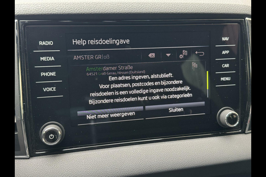 Škoda Karoq 1.5 TSI Sportline Automaat | Stoelverwarming | Apple CarPlay | LED verlichting | Trekhaak uitklapbaar | Adaptieve cruise control