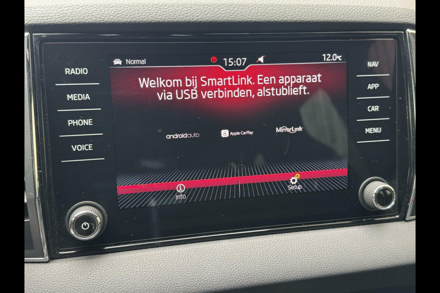 Škoda Karoq 1.5 TSI Sportline Automaat | Stoelverwarming | Apple CarPlay | LED verlichting | Trekhaak uitklapbaar | Adaptieve cruise control