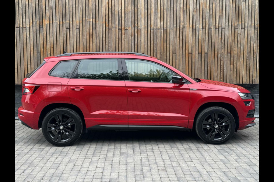 Škoda Karoq 1.5 TSI Sportline Automaat | Stoelverwarming | Apple CarPlay | LED verlichting | Trekhaak uitklapbaar | Adaptieve cruise control