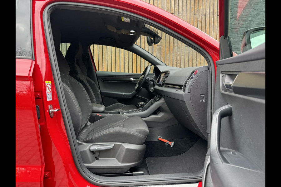 Škoda Karoq 1.5 TSI Sportline Automaat | Stoelverwarming | Apple CarPlay | LED verlichting | Trekhaak uitklapbaar | Adaptieve cruise control