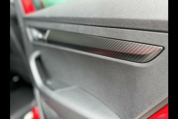 Škoda Karoq 1.5 TSI Sportline Automaat | Stoelverwarming | Apple CarPlay | LED verlichting | Trekhaak uitklapbaar | Adaptieve cruise control