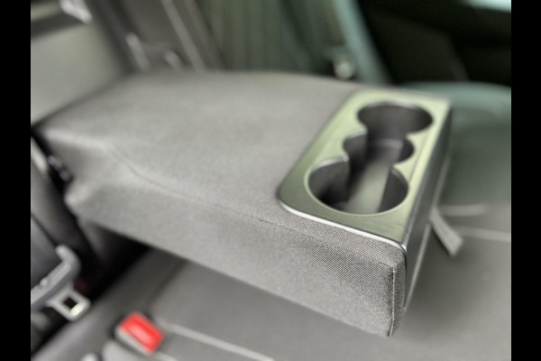 Škoda Karoq 1.5 TSI Sportline Automaat | Stoelverwarming | Apple CarPlay | LED verlichting | Trekhaak uitklapbaar | Adaptieve cruise control