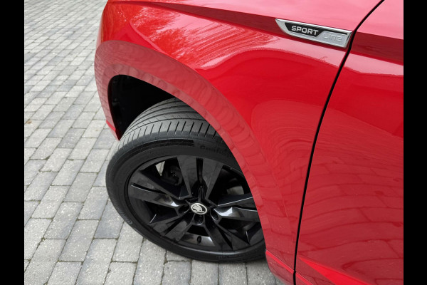 Škoda Karoq 1.5 TSI Sportline Automaat | Stoelverwarming | Apple CarPlay | LED verlichting | Trekhaak uitklapbaar | Adaptieve cruise control