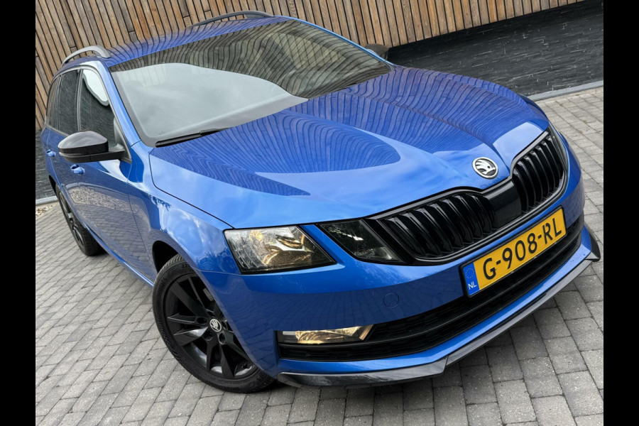 Škoda Octavia Combi 1.0 TSI Sport Navigatiesysteem | Trekhaak | Apple CarPlay | Climate control | Cruise control | Getint glas | Parkeersensor
