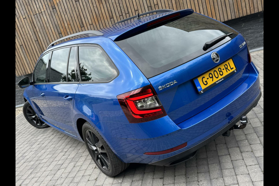 Škoda Octavia Combi 1.0 TSI Sport Navigatiesysteem | Trekhaak | Apple CarPlay | Climate control | Cruise control | Getint glas | Parkeersensor