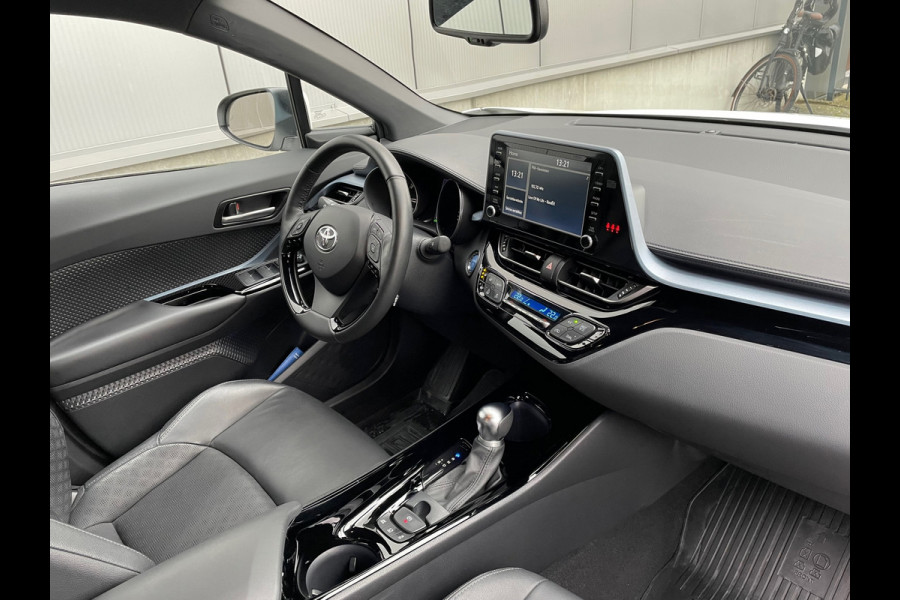 Toyota C-HR 2.0 Hybrid Launch Edition / Camera / leder
