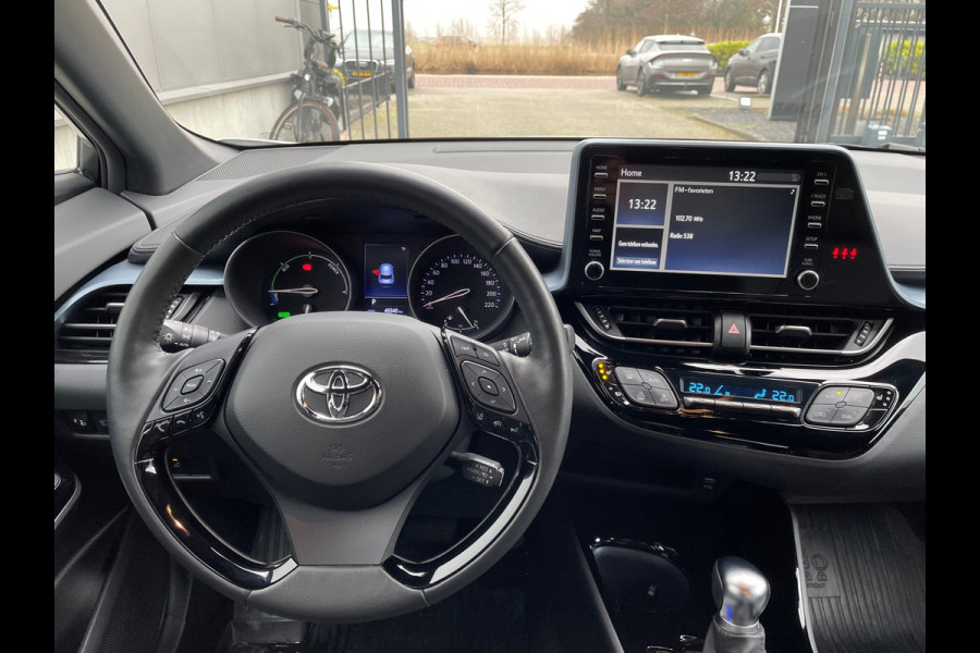 Toyota C-HR 2.0 Hybrid Launch Edition / Camera / leder
