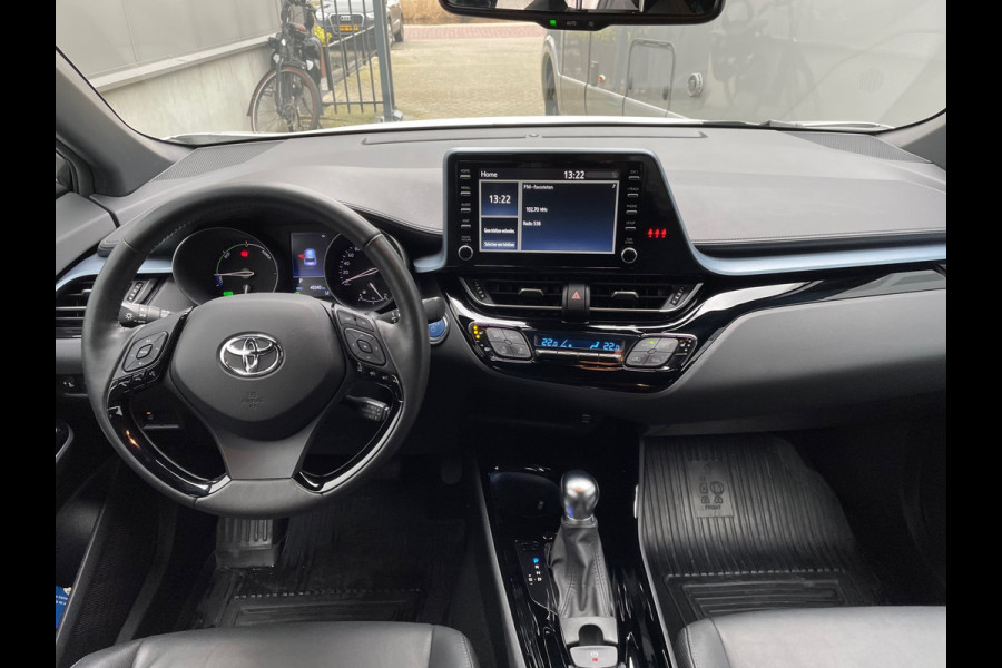 Toyota C-HR 2.0 Hybrid Launch Edition / Camera / leder
