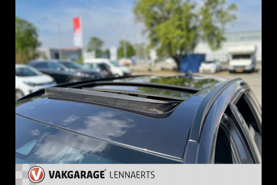 BMW 5 Serie Touring 520i High Executive Sport Line Automaat (PANO/TREKHAAK)