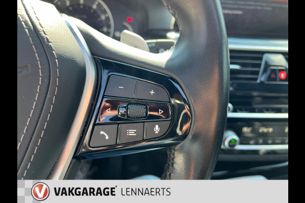BMW 5 Serie Touring 520i High Executive Sport Line Automaat (PANO/TREKHAAK)