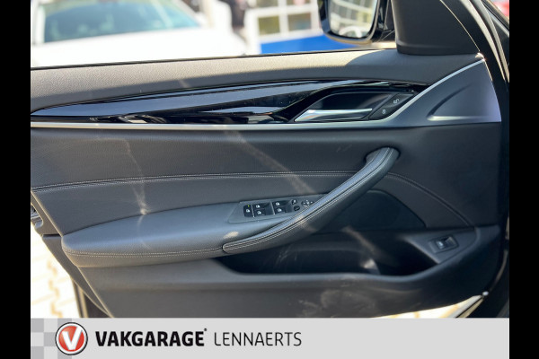 BMW 5 Serie Touring 520i High Executive Sport Line Automaat (PANO/TREKHAAK)