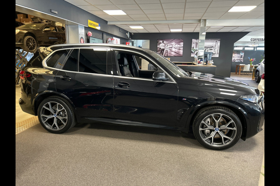 BMW X5 XDrive50e Launch Edition M-Sport / Panorama-dak /luchtvering / Leder /head-up