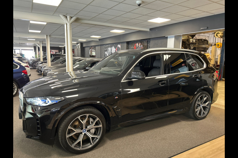 BMW X5 XDrive50e Launch Edition M-Sport / Panorama-dak /luchtvering / Leder /head-up