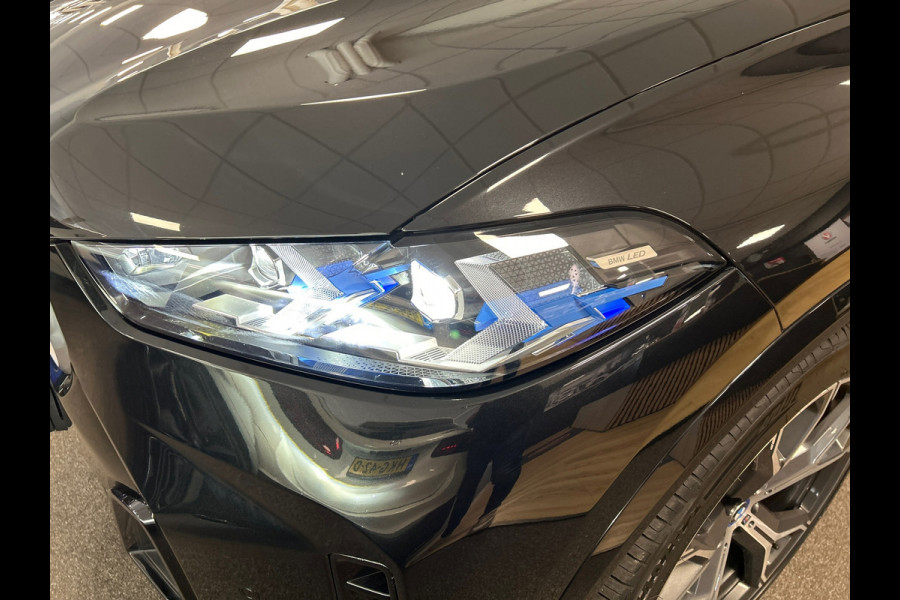 BMW X5 XDrive50e Launch Edition M-Sport / Panorama-dak /luchtvering / Leder /head-up