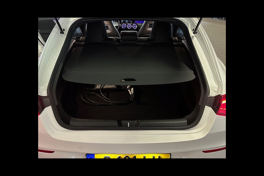 Mercedes-Benz CLA-Klasse Shooting Brake 250e AMG STYLING-PANORAMA-SFEER-CAMERA-COMPLEET