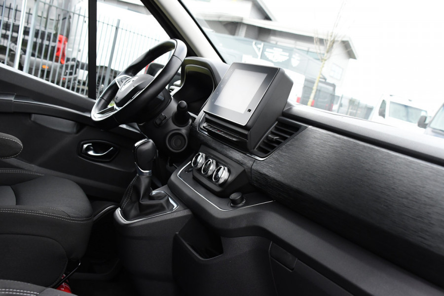 Renault Trafic 2.0 dCi 170 T29 L2H1 DC Luxe Black Edition Camera, Cruise, Carplay, 170PK, 2 x Schuifdeur, LED, Stoelverwarming, Clima, Keyless, Uniek!