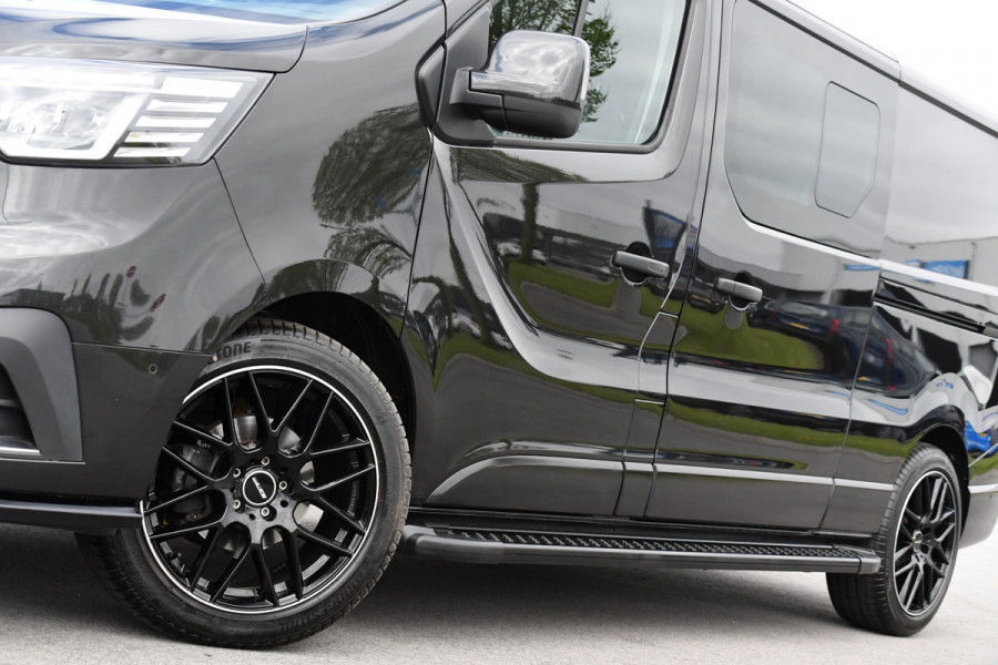 Renault Trafic 2.0 dCi 170 T29 L2H1 DC Luxe Black Edition Camera, Cruise, Carplay, 170PK, 2 x Schuifdeur, LED, Stoelverwarming, Clima, Keyless, Uniek!