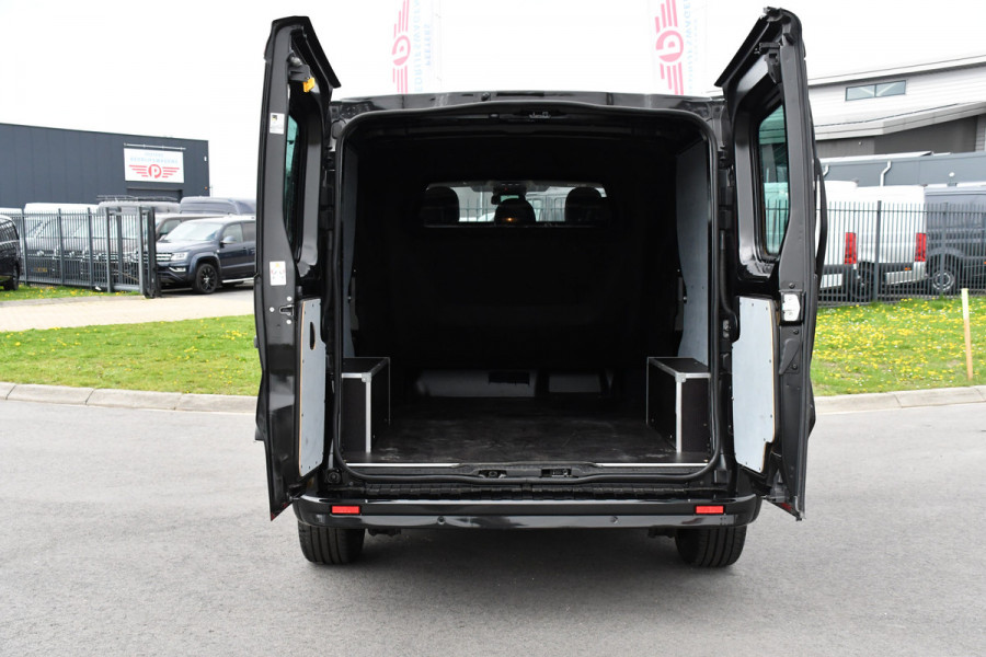 Renault Trafic 2.0 dCi 170 T29 L2H1 DC Luxe Black Edition Camera, Cruise, Carplay, 170PK, 2 x Schuifdeur, LED, Stoelverwarming, Clima, Keyless, Uniek!