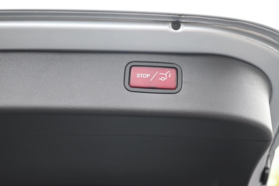 Mercedes-Benz C-Klasse Estate 300 e AMG Line Limited 313 PK 1e Eig Dealer o.h. Night Pakket Carbon Camera LED 18''