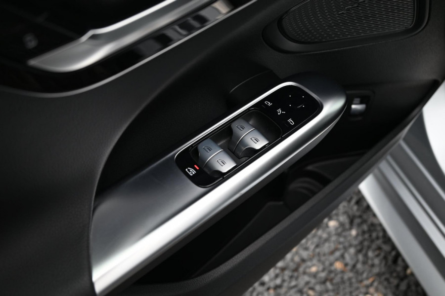 Mercedes-Benz C-Klasse Estate 300 e AMG Line Limited 313 PK 1e Eig Dealer o.h. Night Pakket Carbon Camera LED 18''