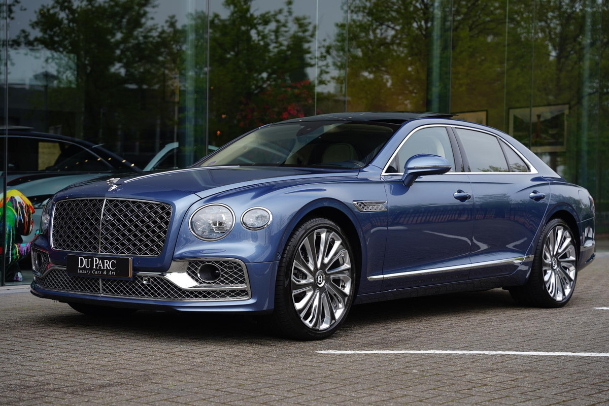 Bentley Flying Spur 2.9 V6 Hybrid Mulliner Pon-Auto 28 D.Km Bentley Flying Spur 2.9 V6 Hybrid Mulliner Pon-Auto 28 D.Km